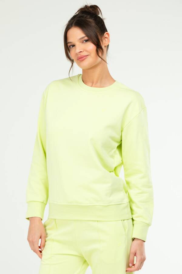 AÇIK YEŞİL Oversize Basic Pamuklu Bisiklet Yaka Uzun Kol Kadın Sweatshirt SC1241 - Speedlife (1)