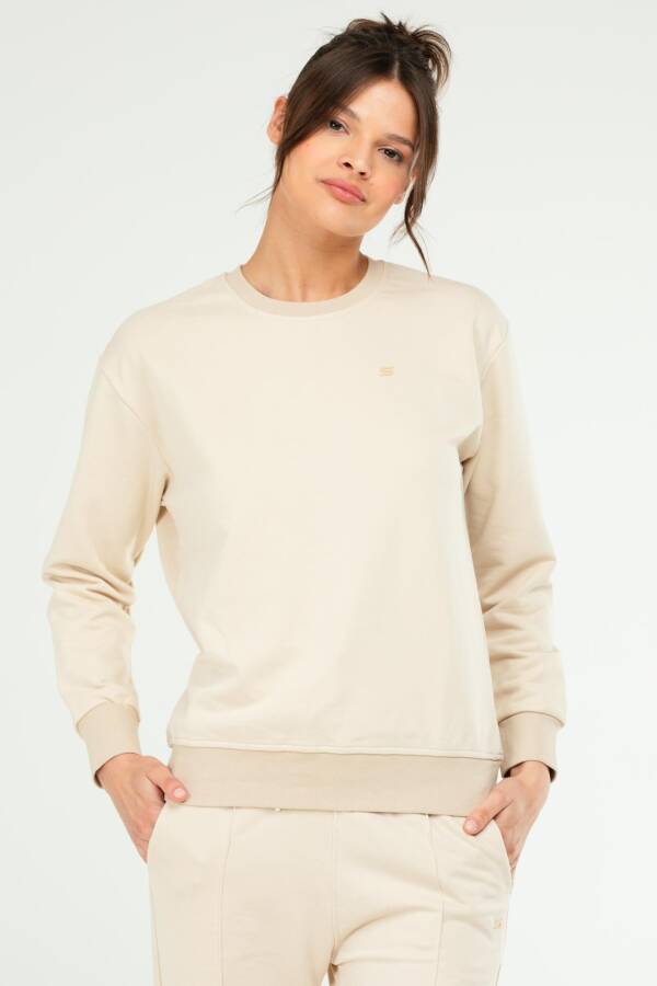 Bej Oversize Basic Pamuklu Bisiklet Yaka Uzun Kol Kadın Sweatshirt SC1241 - Speedlife