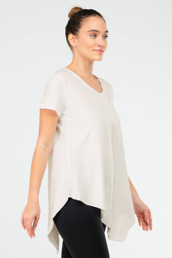 Bej Regular Pamuklu V Yaka Kısa Kol Kadın Tişört sf0388 - Speedlife (1)