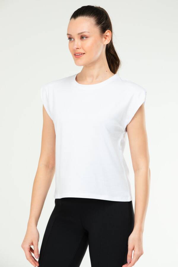 Beyaz Oversize Basic 100% Pamuk Bisiklet Yaka Kolsuz Vatkalı Kadın Tişört sf0758 - Speedlife (1)
