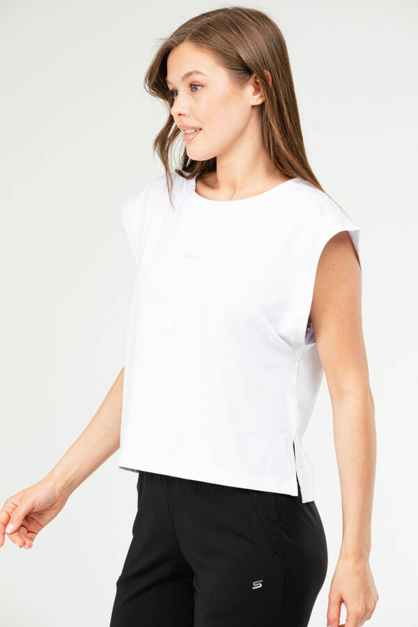 Beyaz Pamuklu Bisiklet Yaka Kolsuz Kadın Tişört sf0727 - Speedlife (1)