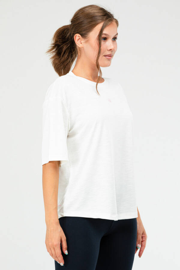 Ekru Regular Modal Bisiklet Yaka Kısa Kol Kadın Tişört sf0655 - Speedlife (1)