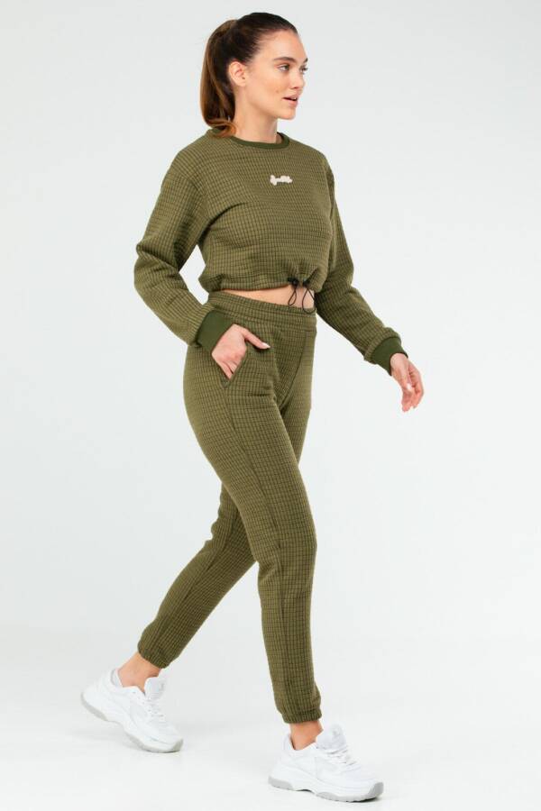 Haki Regular Kapitone Bisiklet Yaka Crop Kadın Eşofman Takım sa2626 - Speedlife (1)