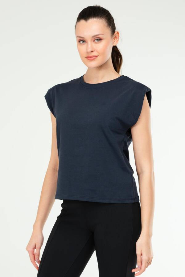 Lacivert Oversize Basic 100% Pamuk Bisiklet Yaka Kolsuz Vatkalı Kadın Tişört sf0758 - Speedlife (1)