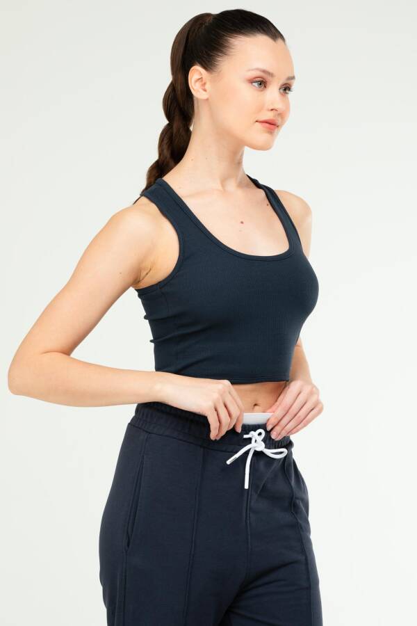 Lacivert Slim Fit Basic Kaşkorse Askılı Kolsuz Kadın Crop Top SF0754 - Speedlife (1)