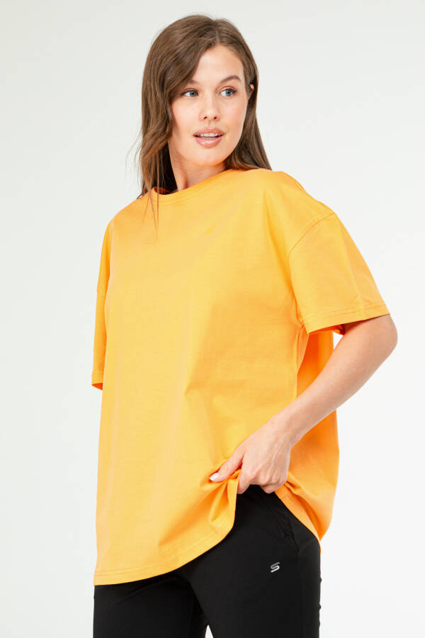 Oranj Oversize Basic 100% Pamuk Bisiklet Yaka Kısa Kol Kadın Tişört SF0756 - Speedlife (1)