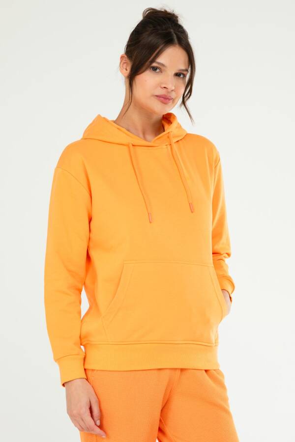Oranj Oversize Basic Pamuklu Kapüşonlu Kanguru Cep Kadın Sweatshirt SC1242 - Speedlife (1)